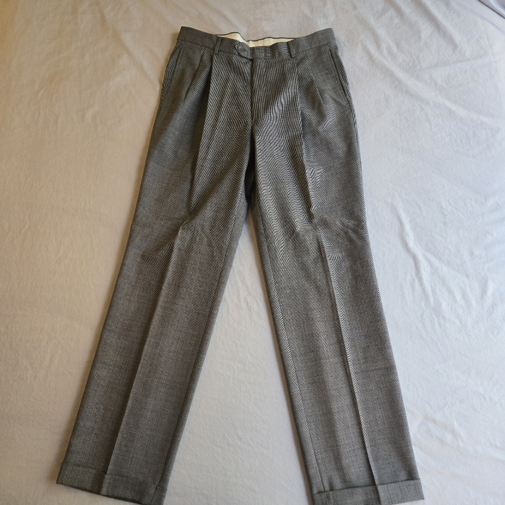 Claiborne Men's Pleat Front Cuffed Trousers 36W x 34L Wool Poly Blend Checkered